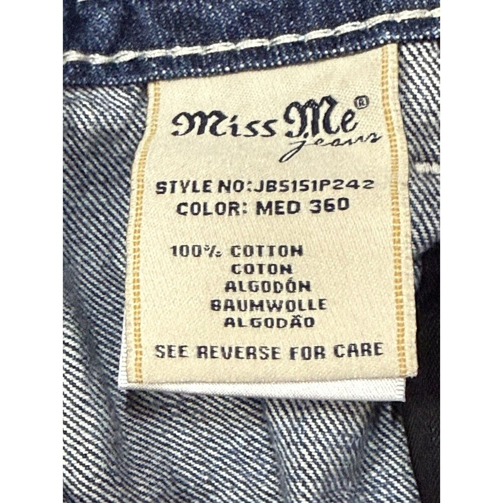 Miss Me Women’s 28 Boyfriend Capri Distressed - Picture 5 of 6